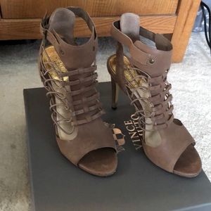 Vince Camuto tan leather sandals
